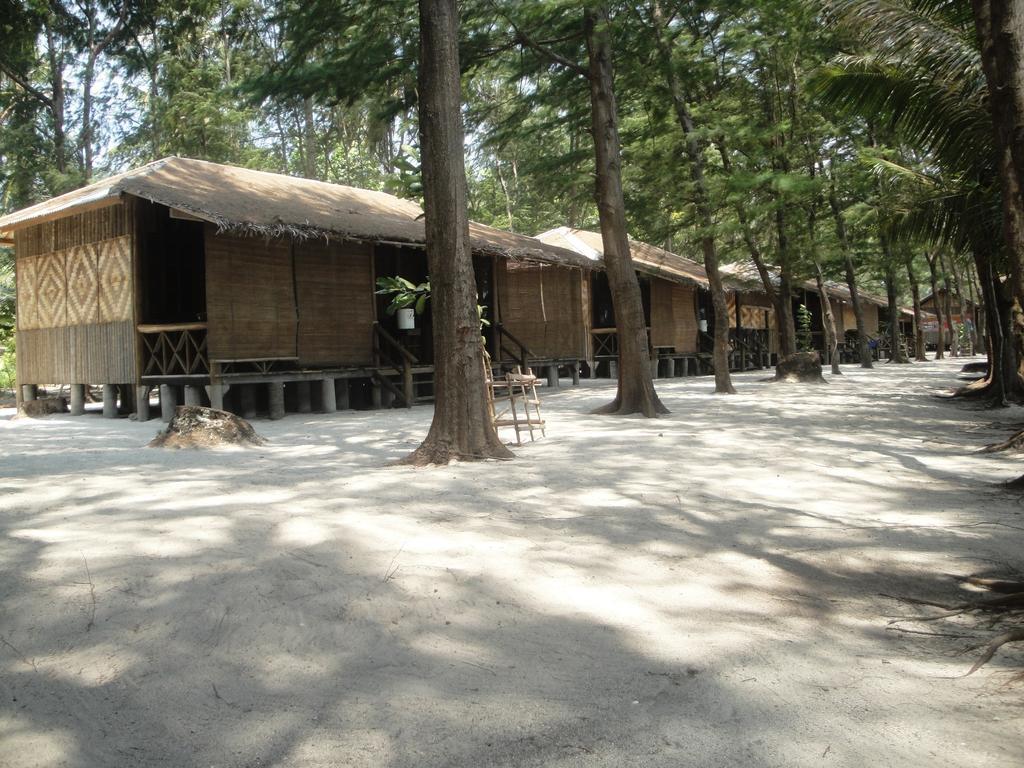 Menjangan Resort Ilhas Karimunjava Quarto foto