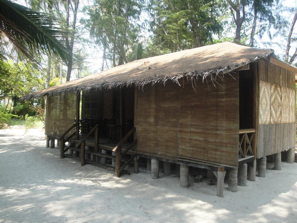 Menjangan Resort Ilhas Karimunjava Quarto foto