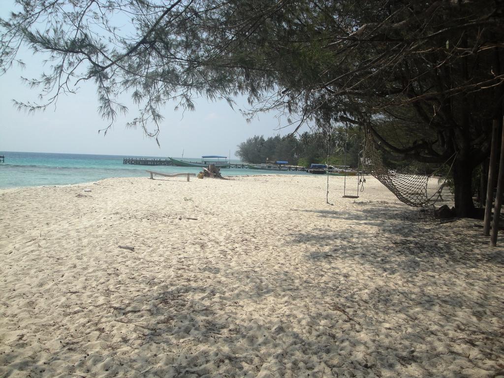 Menjangan Resort Ilhas Karimunjava Quarto foto